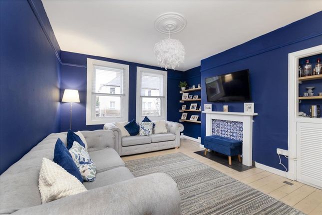 15 Reed Drive, Newtongrange photo 3