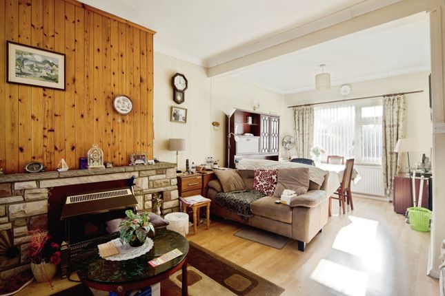 Ingleton Road, London photo 4