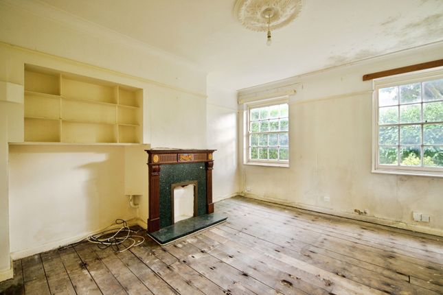 38, Gospatrick Road, London photo 4