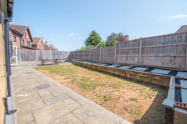 52 Shrewsbury Avenue, Leicester photo 4