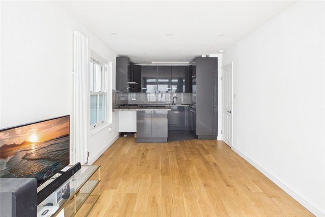 Flat 1, 51, Shakespeare Road, London photo 2