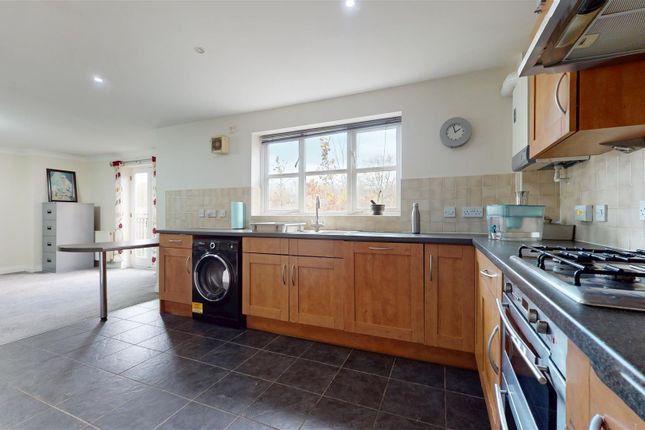 26, Vernier Crescent, Milton Keynes photo 5