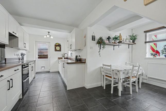 15 The Circle, Fareham photo 2