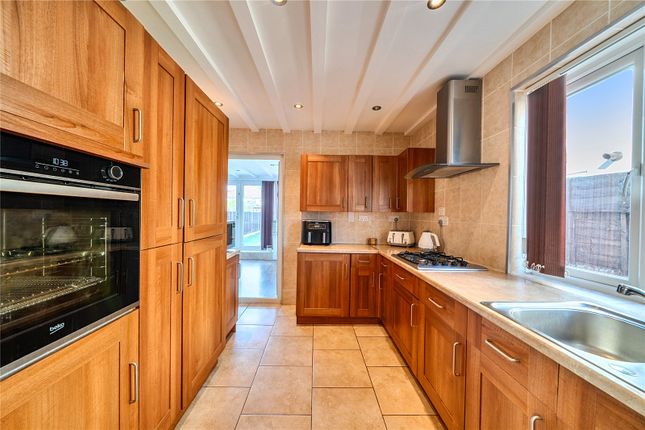 22, Kings Road, West Drayton photo 4