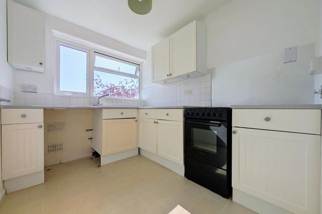 10, Cheviot Close, Gloucester photo 4