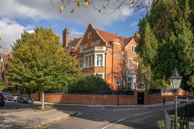 Thumbnail Detached house for sale in Frognal Gardens, Hampstead, London