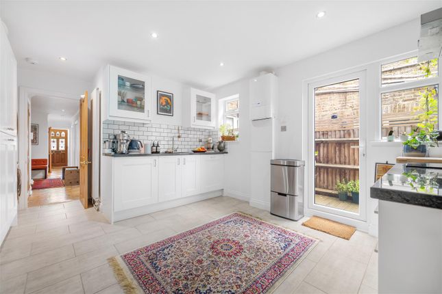 Thumbnail Maisonette for sale in Tremaine Road, London