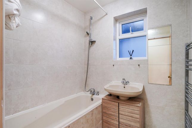 Maisonette for sale in The Croft, Wembley
