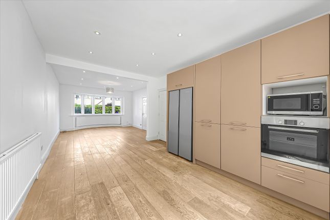 9, Hampstead Gardens, Golders Green photo 4
