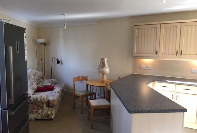Property to rent in Dragon Road, Hatfield