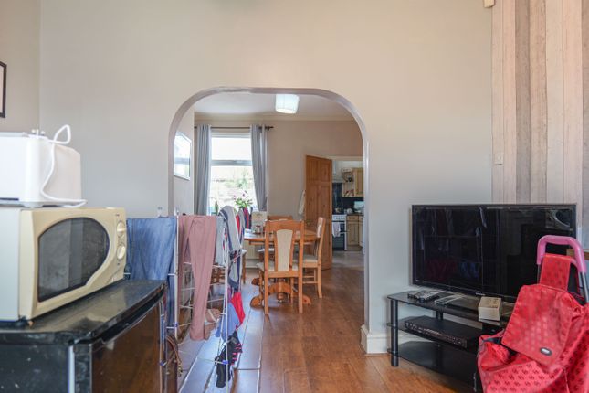 110, Liverpool Road, Irlam photo 4