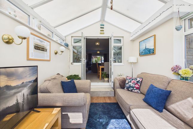 15 Gritstone Road, Matlock photo 3