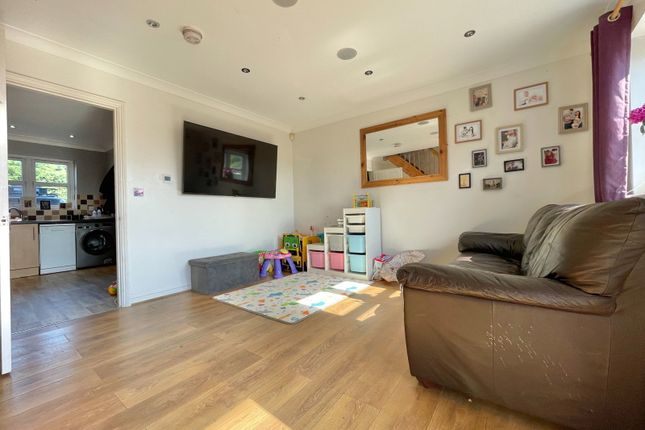 7, Baldwins Drove, Wisbech photo 5