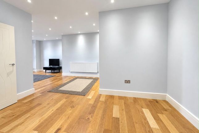 Apartment 10, Sefton Lodge, Clewer Hill Road, Windsor photo 3