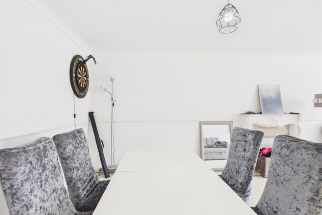 28, Roedean Court, Brighton photo 4