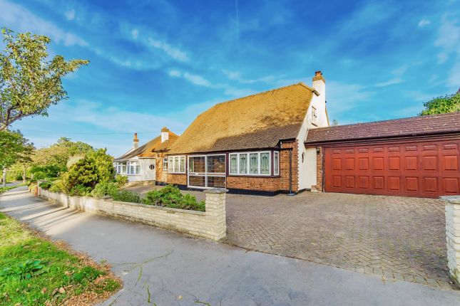 Bungalow for sale in Cheston Avenue, Shirley, Croydon