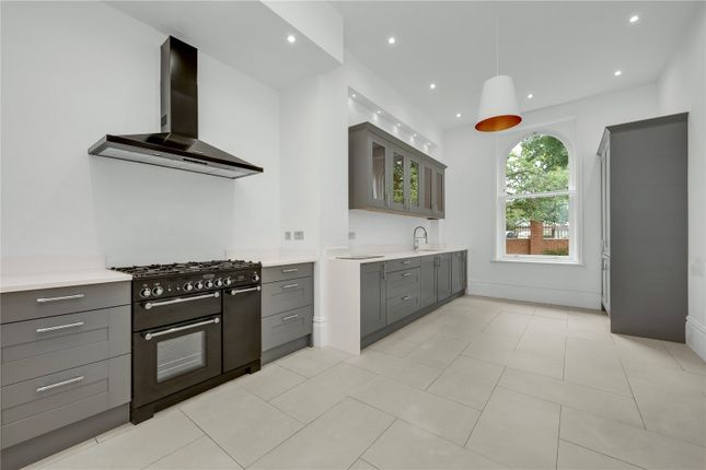 Flat 1, Leverton,, St. Georges Avenue, Surrey photo 3