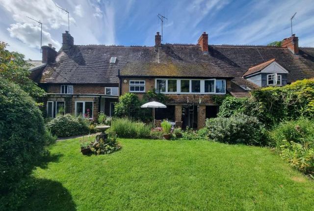Thumbnail Cottage for sale in The Avenue, Flore, Northampton