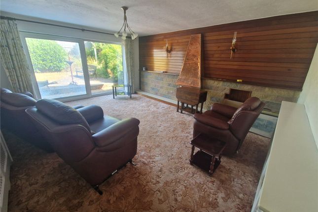 27, Avon Rise, Staffordshire photo 4