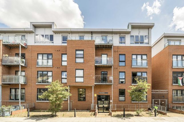 Thumbnail Flat for sale in Ordell Road, London