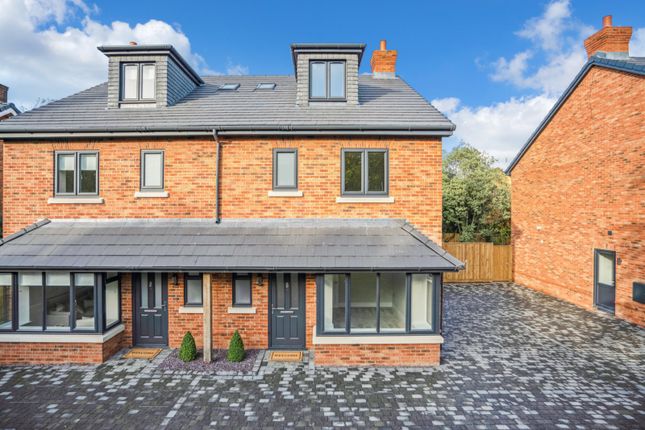 Thumbnail Semi-detached house for sale in Mayflower Way, Beaconsfield
