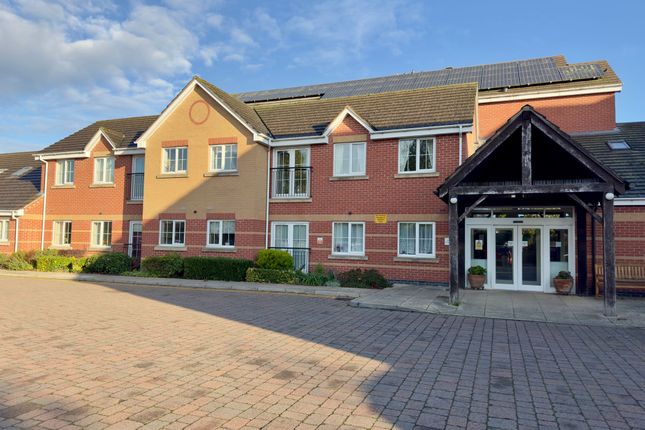 2-bed flat on Flat 6, Watermead Court, Leicester, £150,000