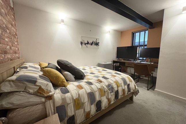 1-bed flat on Apartment 407, Elisabeth Mill, Elisabeth Gardens, Stockport, £137,500