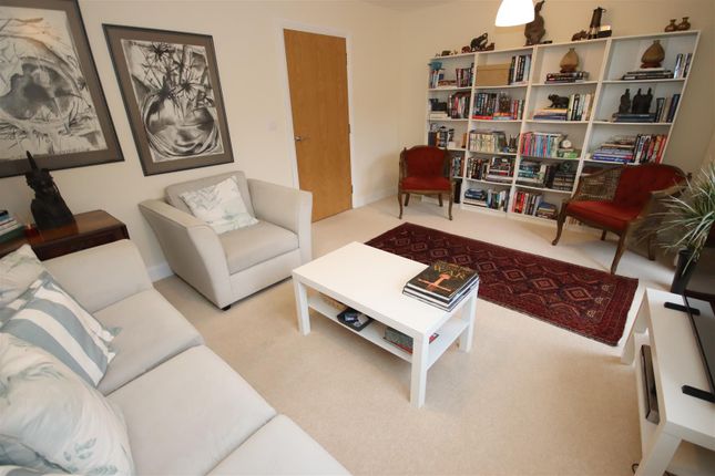 51, Milbourne Way, Chippenham photo 3