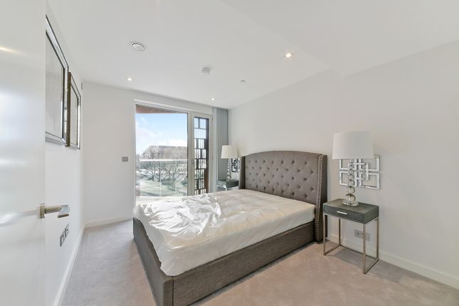Flat for sale in Palace View, Lambeth, London