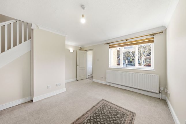 14 Woodman Way, Cambridge photo 2
