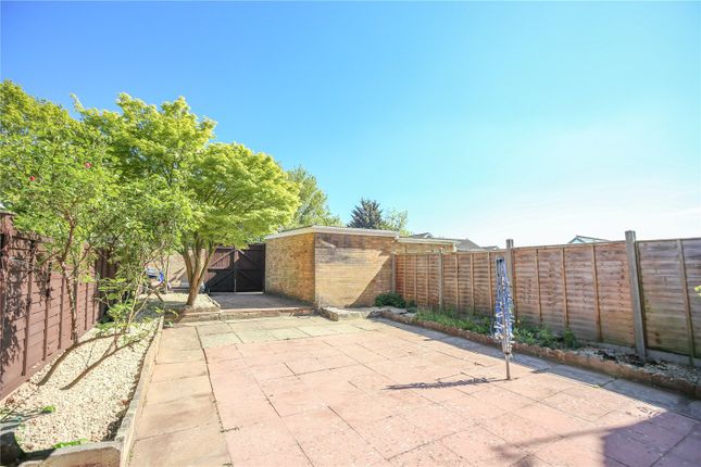 10, Roman Hackle Avenue, Gloucestershire photo 5