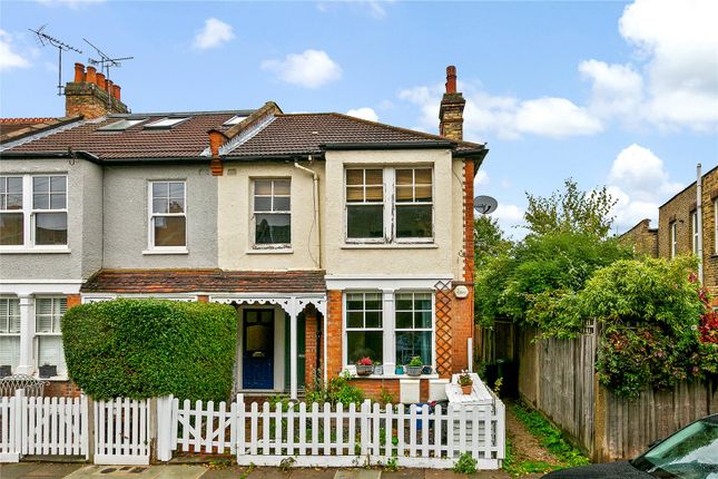 1, Godstone Road, St Margarets photo 3