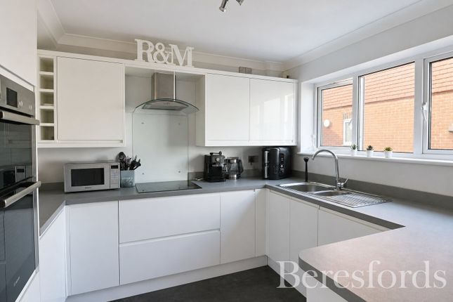 86, Pickwick Avenue, Essex photo 4