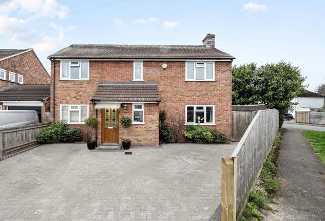 3-bed house on 35a, Almond Avenue, Newbury, £530,000