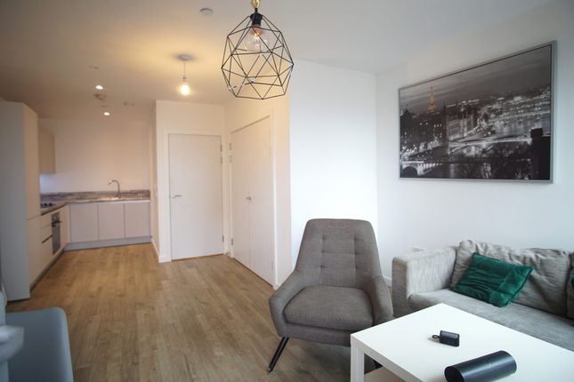 160, Marathon house, Wembley photo 3