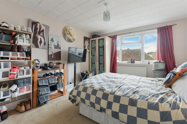 Flat for sale in High Street, Banstead