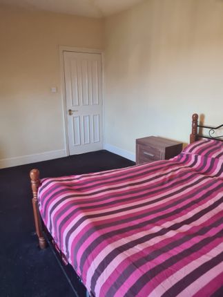 Thumbnail Room to rent in Linden Road, Westbury Park, Bristol