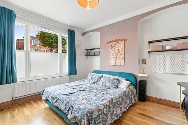 Howard Road, London photo 3
