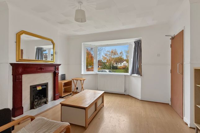 30, Silverwood Close, Cambridge photo 2