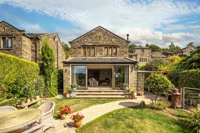 3-bed detached on 8, Cliff Hill Court, West Yorkshire, £550,000
