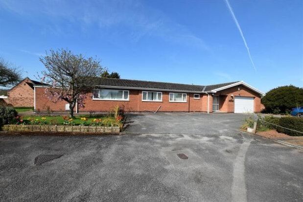 Bungalow to rent in Foredrift Close, Nottingham