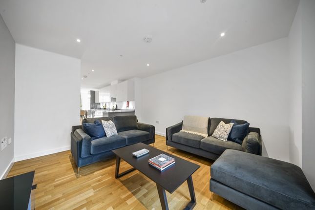 Thumbnail Flat to rent in N26, Townhouses, London