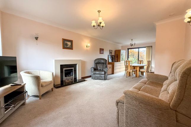 19, Field View, Stoke-On-Trent photo 3