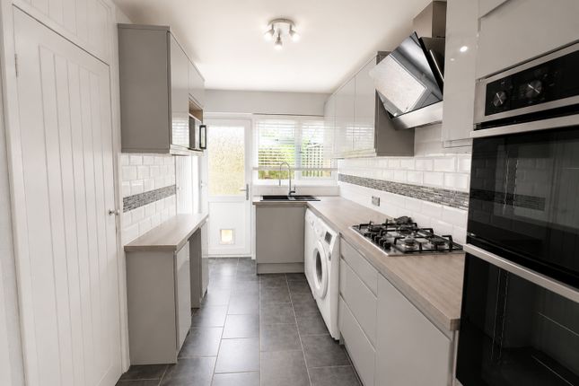 148, Longfield, Harlow photo 5