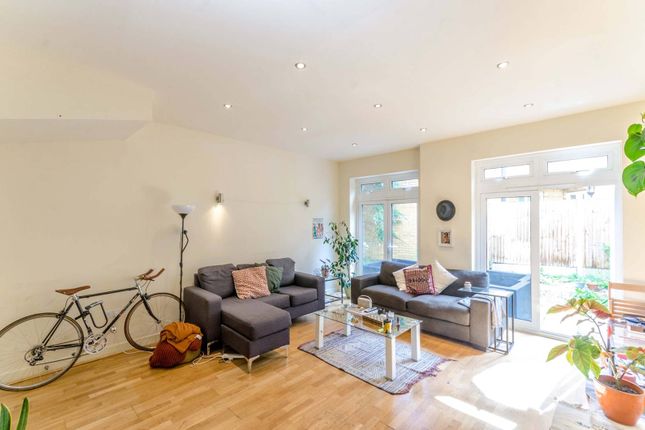 Thumbnail Property for sale in Hertford Road, Islington, London