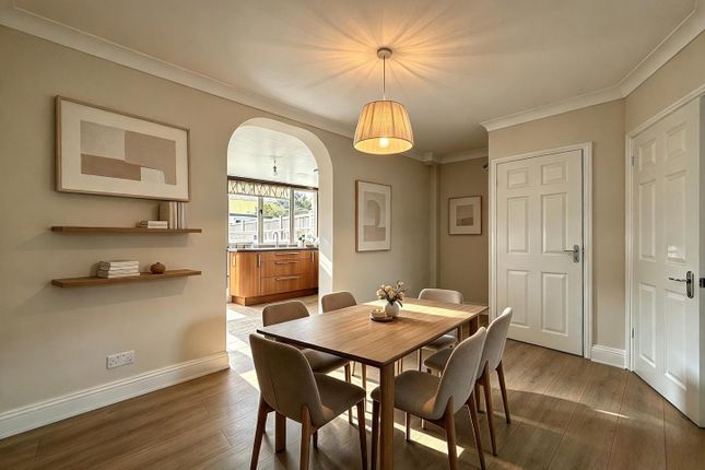 Broadlands Avenue, Enfield photo 4
