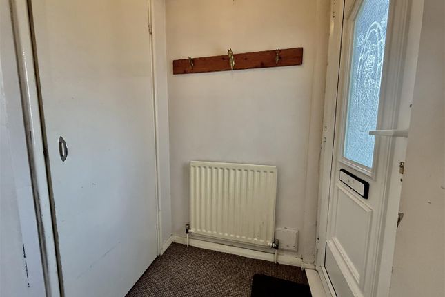16, Jedburgh Close, Gateshead photo 3