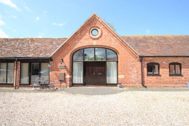 Barn conversion to rent in The Stock Barn, Manor Lane, Bredons Norton