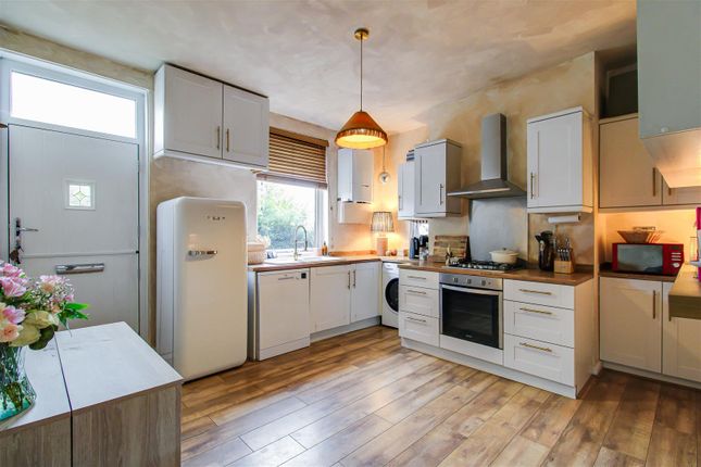 11, Middleton Avenue, Leeds photo 2