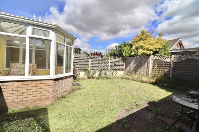 10, St. Helens Drive, Brough photo 3